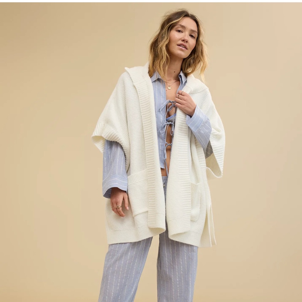 Aerie Hooded Cape